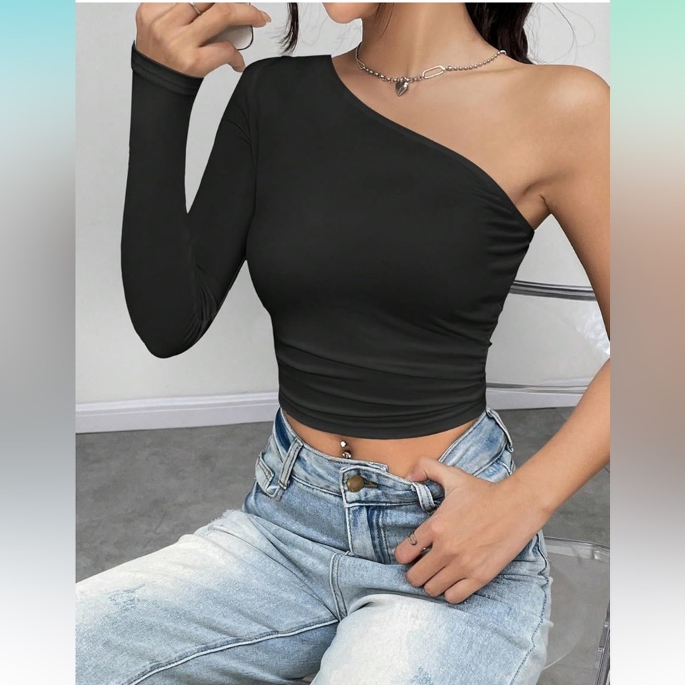 Elegant Black One-Shoulder Top size S